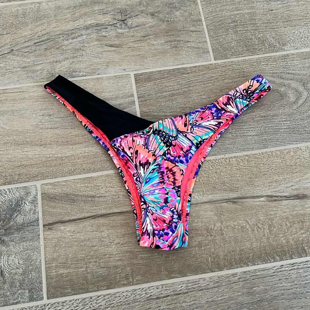 NWT Body Glove Bikini Bottoms